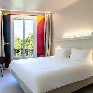 Graphik Montparnasse Hotel
